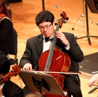 student cellist during OU Symphony Concert