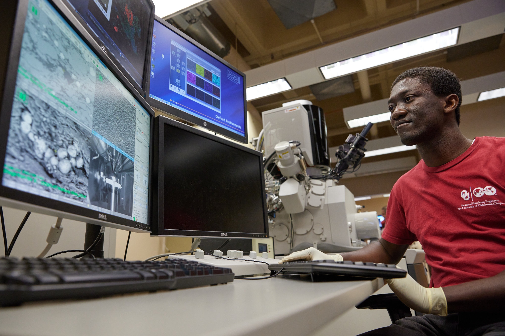 Amoah pictured in the Nano Imaging Laboratory