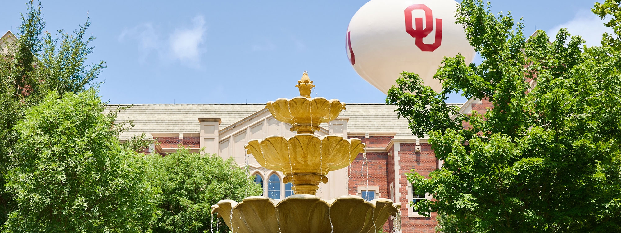 Fountain in front of Lissa and Cy Wagner Hall building. 