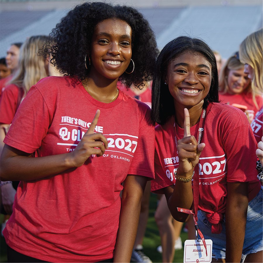 OU students pose for a photo at Class Kickoff, held at the Gaylord Family - Oklahoma Memorial Stadium. Welcome Home, Class of 2026!