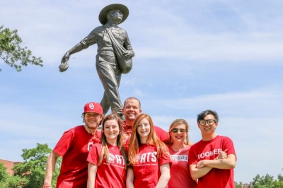 Oklahoma Association of Transfer Students 2014 group photo of OU OATS 2014