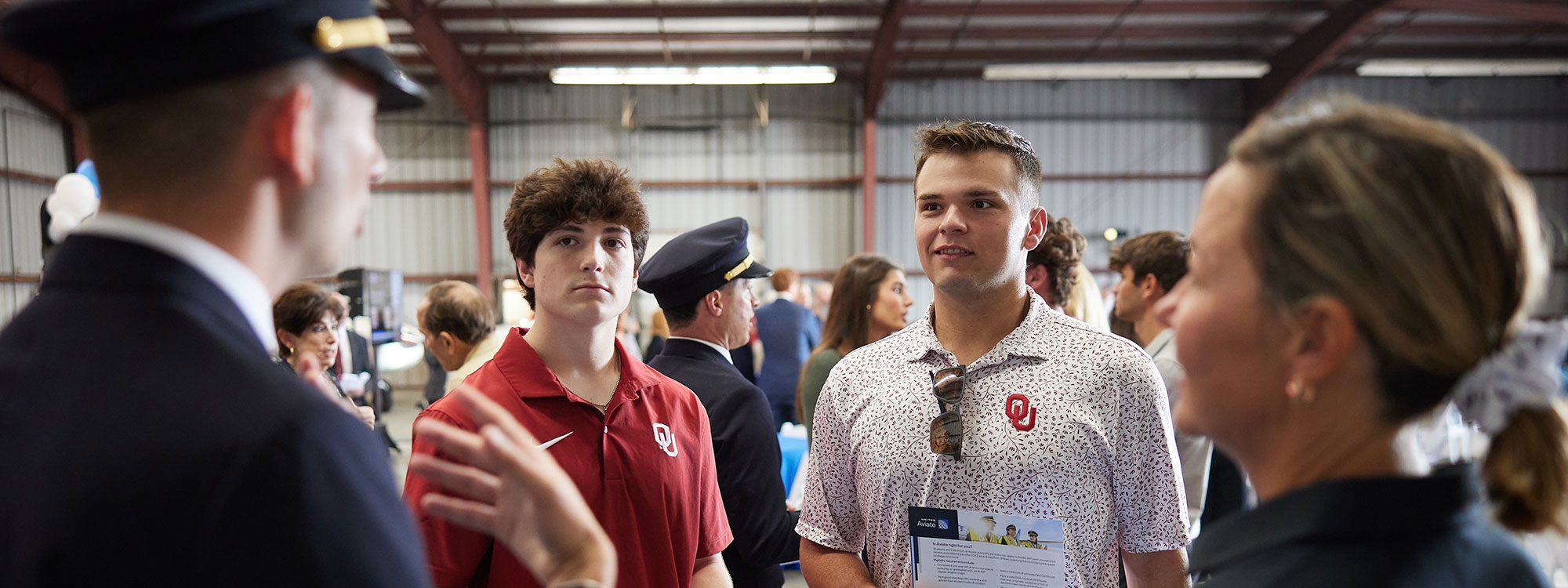 O U Aviation students talk to professionals in the airline industry.
