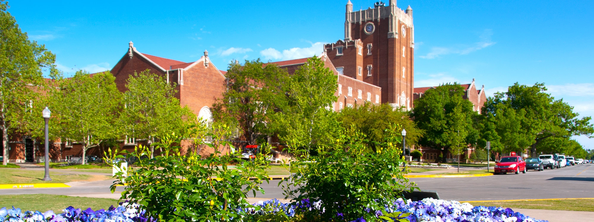 A wide view of Memorial Union on the OU Norman Campus.