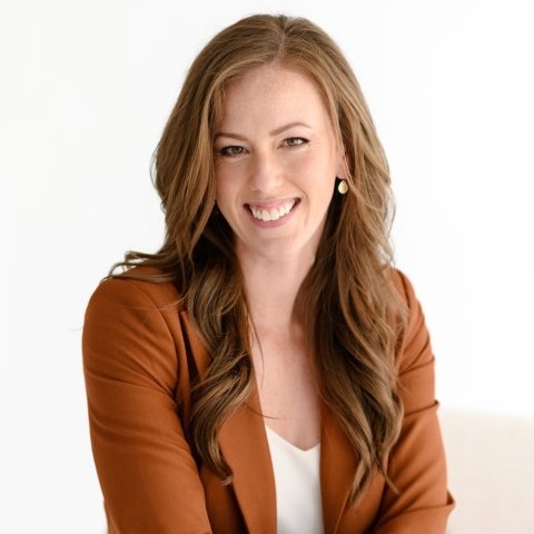 Lauren Duval.
