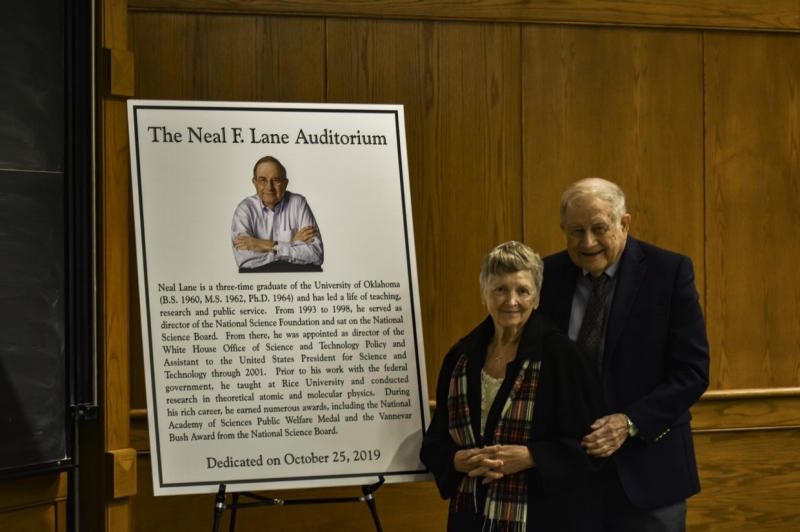 A photo of Neal Lane and his wife.