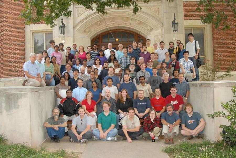 2008-2009 group photo in color.
