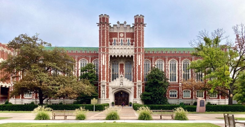 An image of the front of Bizzell Memorial Library.