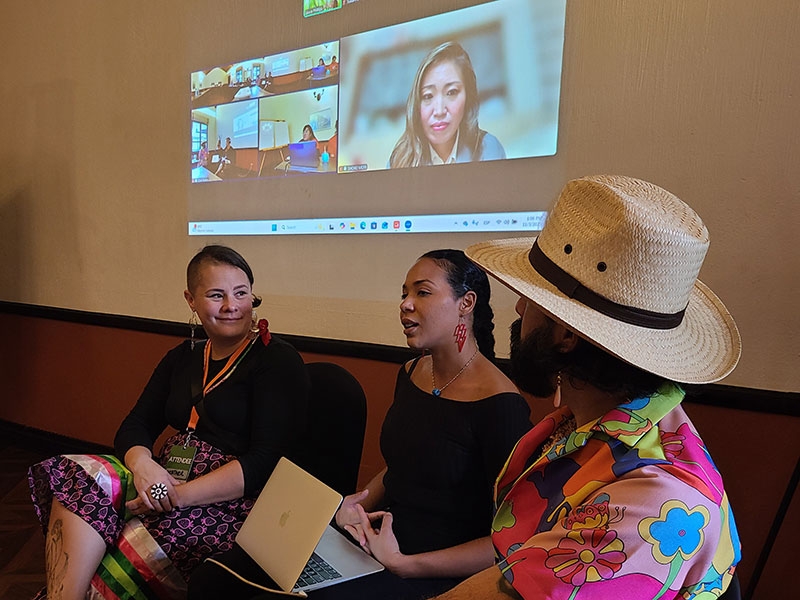 An group photo of the panel for ‘Community Centered Exhibitions – Turning over Authority.