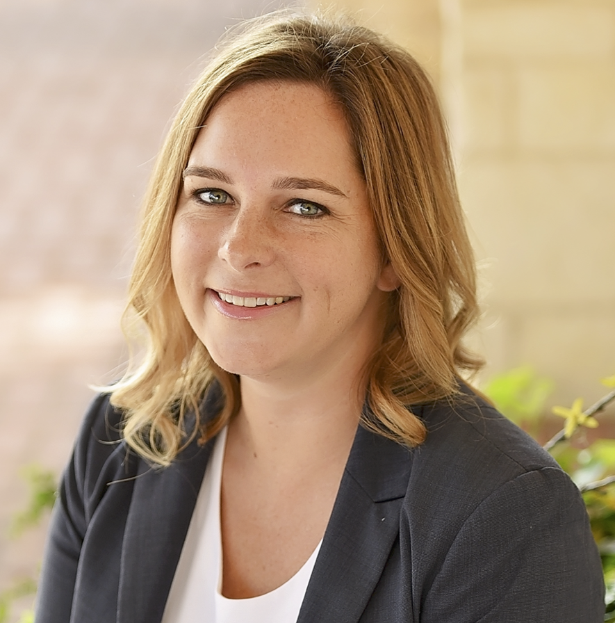 Headshot photo of Dr. Sarah Guthrey