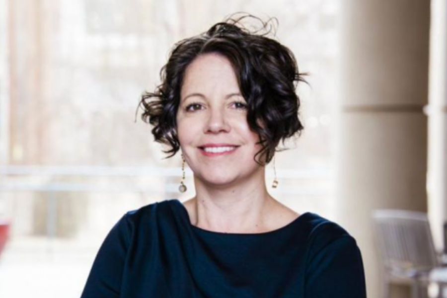 Headshot of Stephanie Pilat