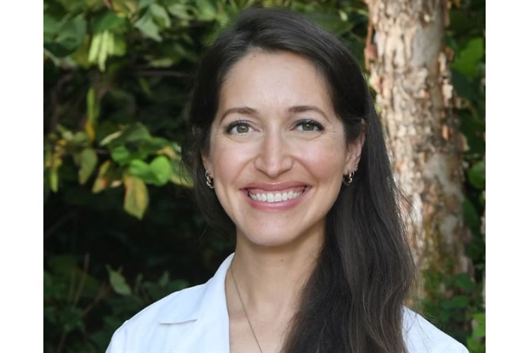 Photo of Christina E. Henson