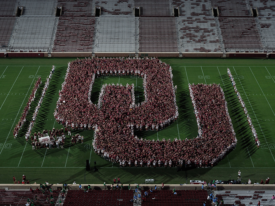 Photo of the OU Class of 2030.