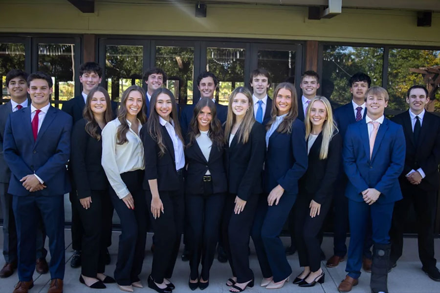 The Boomer Markers company team. A large team comprised of both men and women.