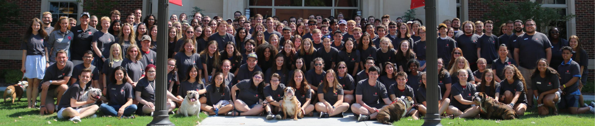 Group picture of 2019 Headington Residential College residents, faculty, and staff.