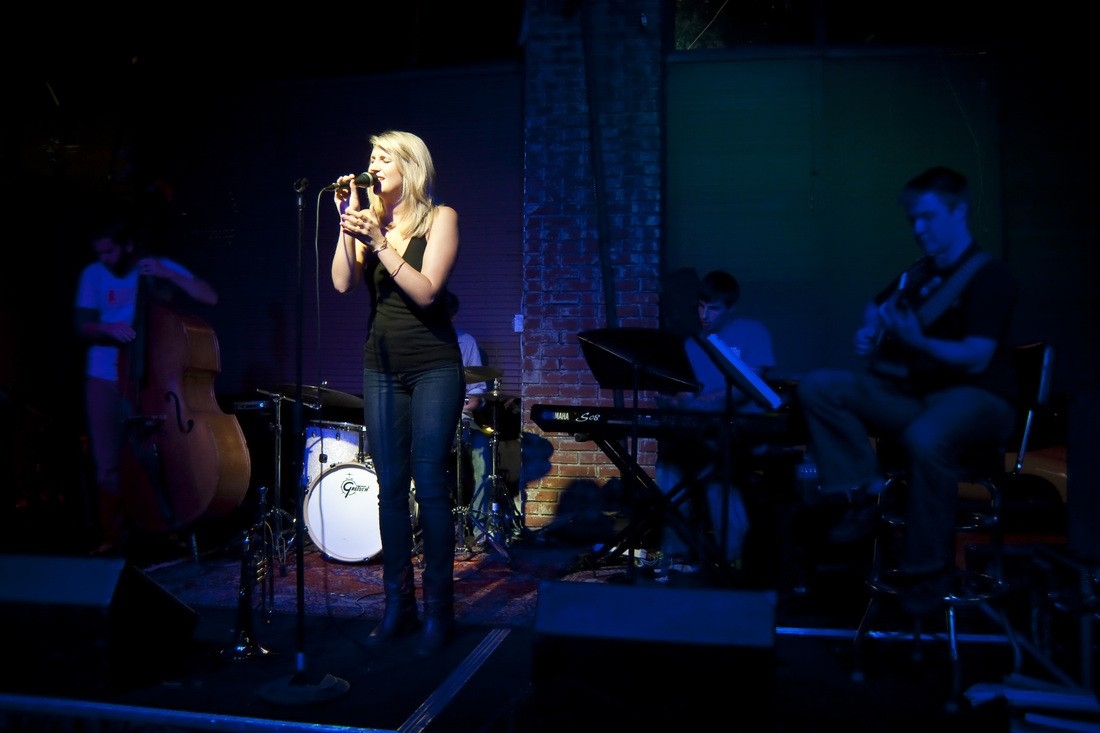 Jazz singer with performs with OU jazz combo.