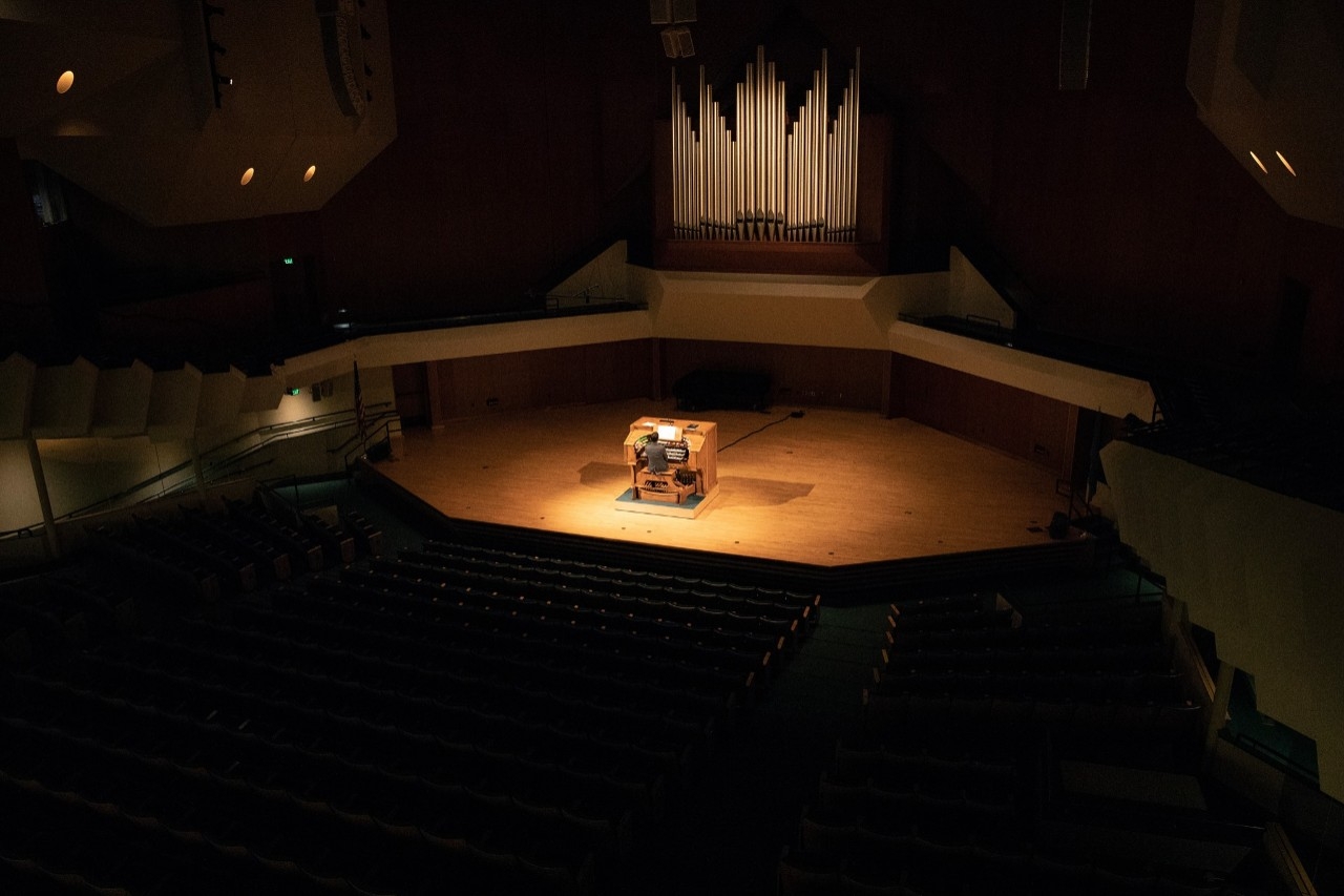 Sharp Hall organ in solo organ performance.