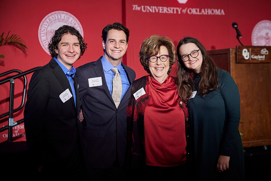 Gaylord Evening of Celebration: Helen Ford Wallace and family