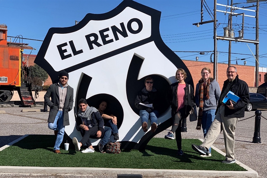 EnD students standing in front of Route 66 El Reno sign.