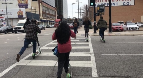 Students on a scavenger hunt in Dallas.
