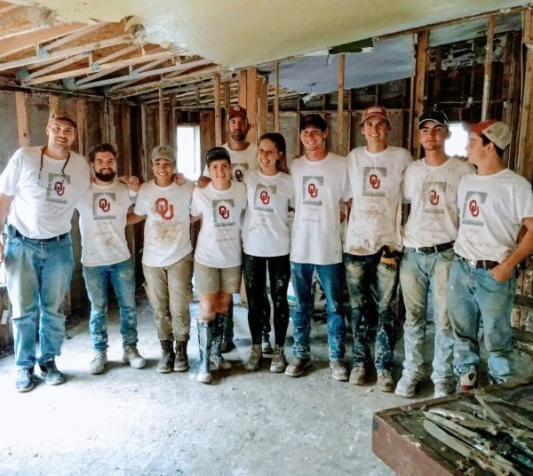 O U students during a Hurricane Harvey relief trip.