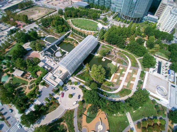 An aerial view of the Myriad Botanical Gardens.