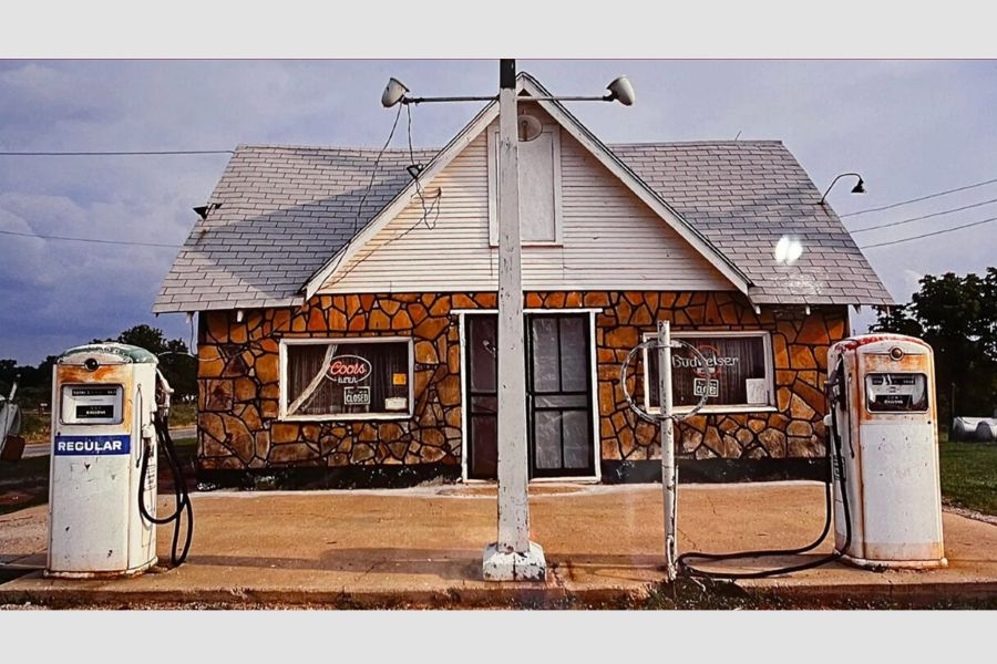 Threatt Filling Station in Luther, Oklahoma.