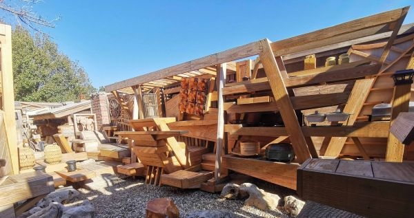 The boat-like exterior of Dreaming in the Lotus Bay by Wister Wu.