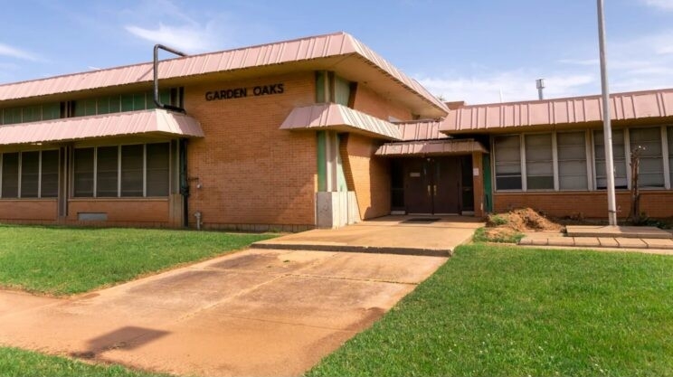 The exterior of the former Garden Oaks Elementary School.