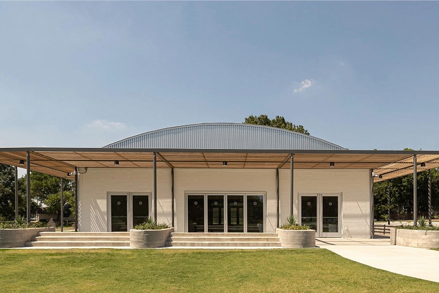 Outside photo of Granger Annex Community Center.