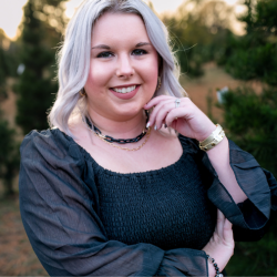  Headshot of Leah McKee