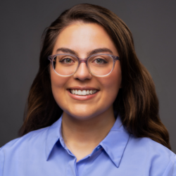 Headshot of Lauren Ewing
