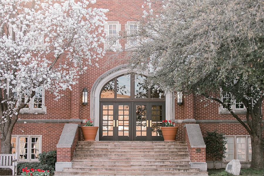 Oklahoma Memorial Union front doors.