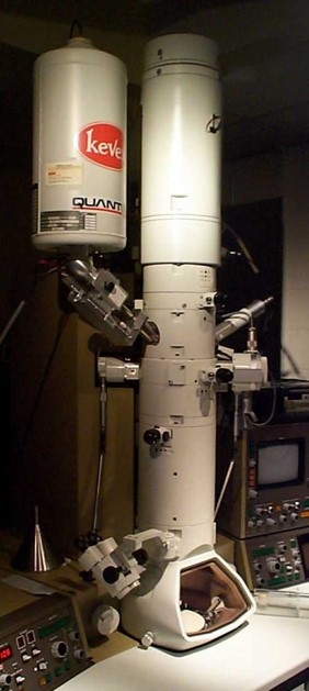 JEOL 2000FX microscope in GLCH Room 221.