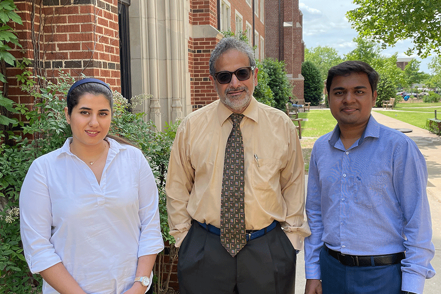 OU Engineering professor with two students.