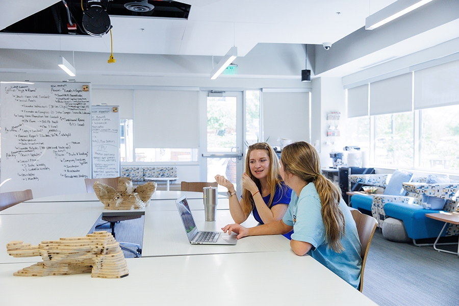 Students create plans at the OU Tom Love Innovation Hub.