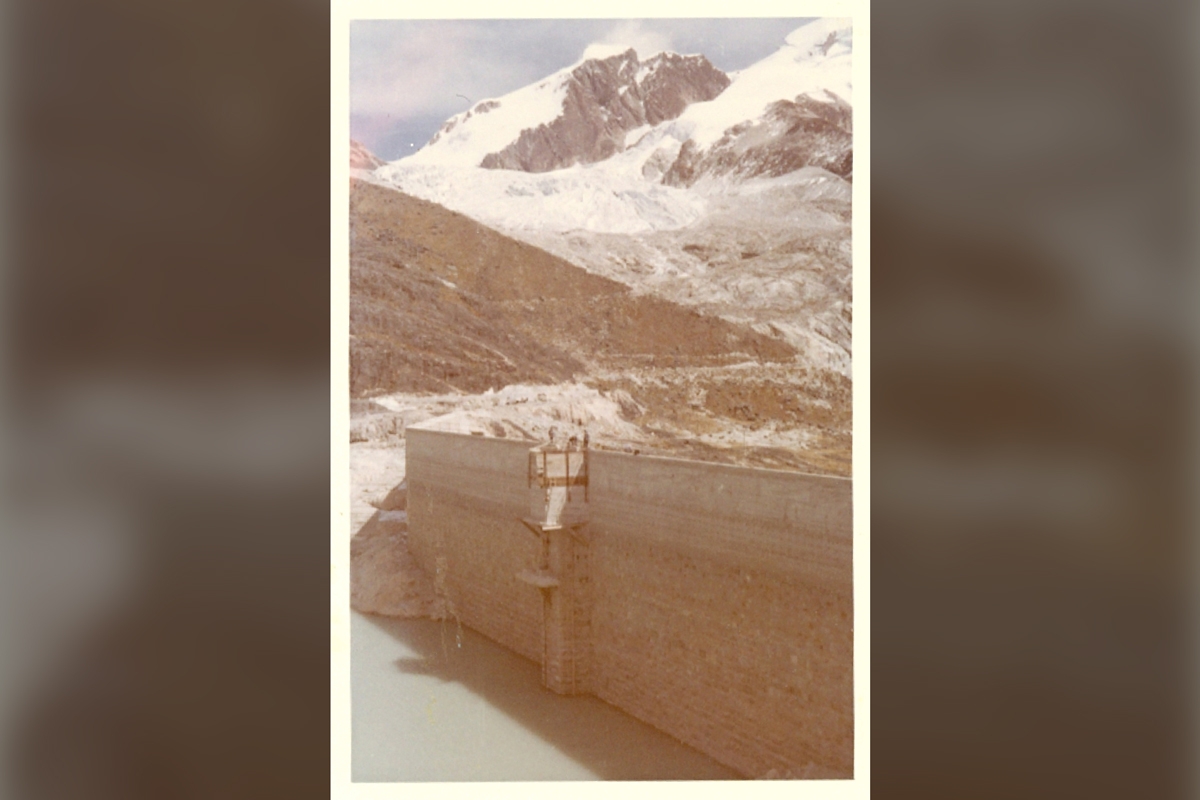 Cordillera Real dam and glacier from 1965